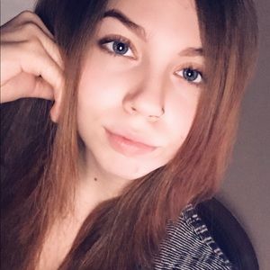 Meet your Posher, Ina